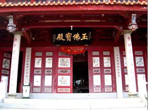 宁静致远，风景怡人：妙高山上佛国寺