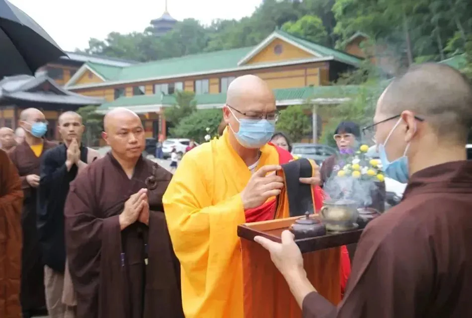 入！云门祖庭举行两位首座灵骨舍利入塔仪式